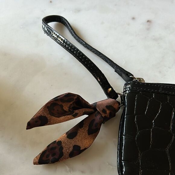 Vintage Liz Claiborne black faux croc small wristlet - Picture 3 of 5